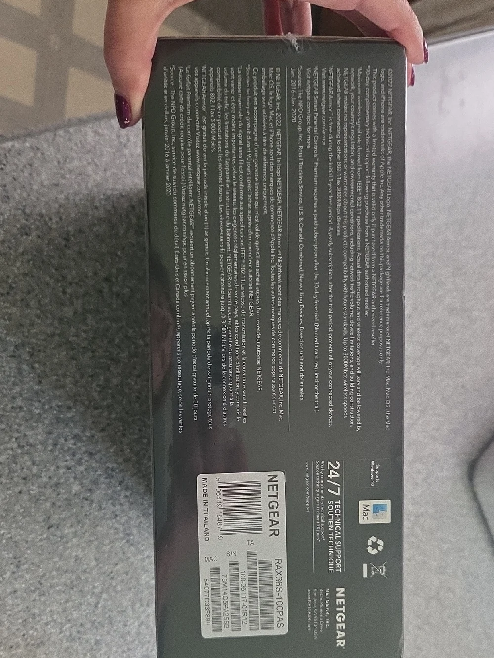 NETGEAR Nighthawk AX3000 AX4 Router in Black - Picture 2 of 4